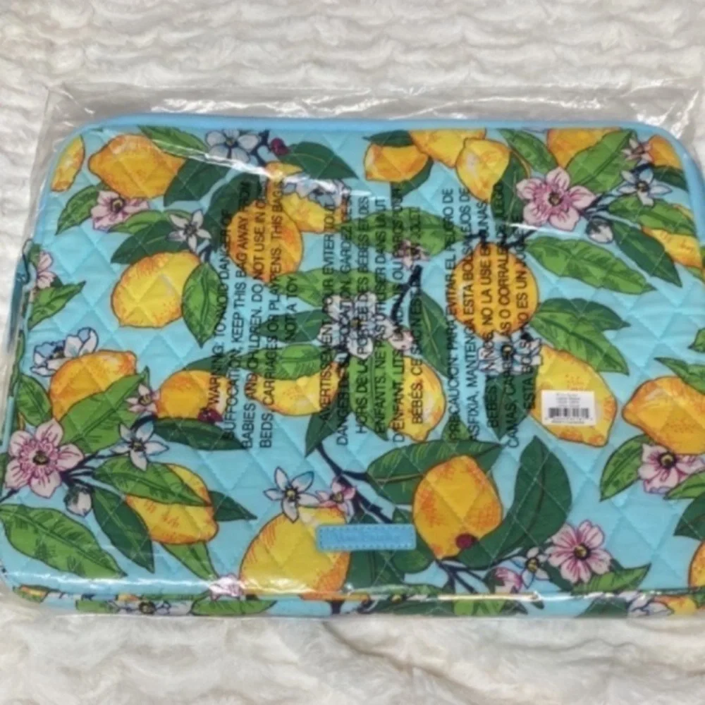 Vera Bradley Laptop Sleeve Lemon Grove Pattern